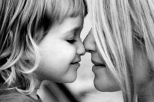 У работающих мам дочери вырастают более успешными, а сыновья - заботливыми