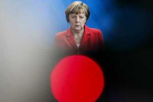 Меркель: Участие России в саммите G7 в настоящее время немыслимо