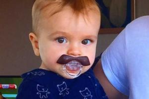 Лидер группы «Руки вверх» впервые показал младшего сына