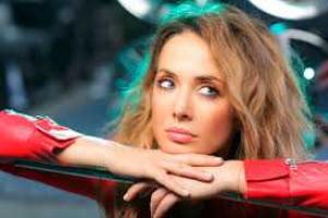 Путина просят присвоить Жанне Фриске звание народной артистки России посмертно