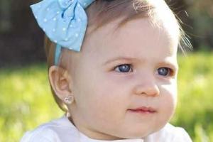 Прокалывание ушей детям могут приравнять к насилию