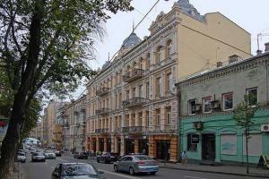 Столичные участковые задержали грабителя недалеко от главного управления милиции
