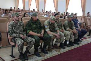 Награждены бойцы "Хортицкого полка", которые помогли найти подозреваемого в убийстве девочки
