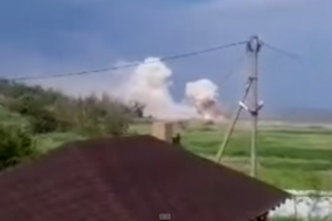 В Сети появилось видео разрушительного обстрела Широкино артиллерией боевиков