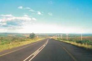 Яценюк дал задание отремонтировать чугуевскую трассу до зимы