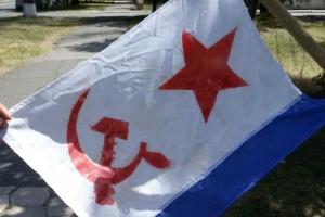 В центре Мариуполя прошло «шествие ДНР»