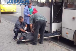 Мужчина зашел в тернопольскую маршрутку и умер