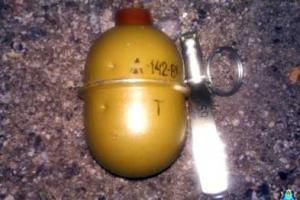 В Мариуполе мужчина чуть не подорвал себя и работников милиции