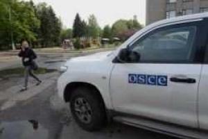 Патруль миссии ОБСЕ тщательно обыскали боевики "ДНР"