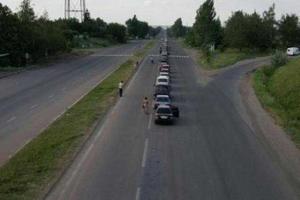 На блокпосту под Волновахой огромная пробка: сегодня смогут выехать не все