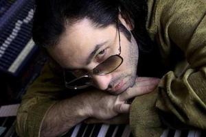 Известный певец обозвал наемников из России: Это уроды и идиоты