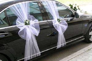 На российской свадьбе вместо фейерверков стреляли из пистолетов