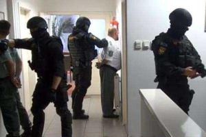 18 таможенников задержали в Венгрии за содействие контрабанде из Закарпатья