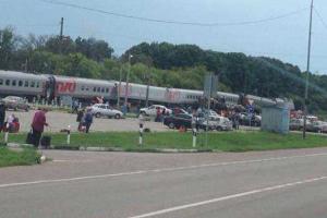 Под Белгородом в России поезд столкнулся с КамАЗом, трое пострадавших