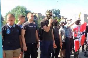 Россия наняла фашистов для пикета собственного посольства