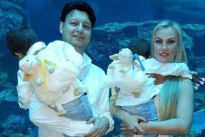 Боевики "ЛНР" и "ДНР" забрали себе заводы и гостиницы мужа Камалии