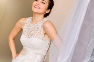 Сати Казанова показала фото в свадебном наряде