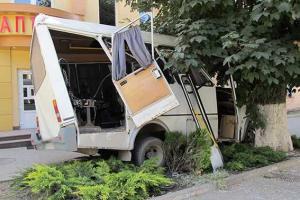 В результате ДТП в Каменце-Подольском 9 пассажиров маршрутки попали в больницу