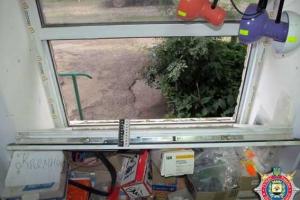 Подросток из Славянска обокрал 2 магазина на 12 тысяч гривен