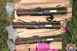 В Авдеевке во дворе частного дома обнаружен схрон оружия и боеприпасов 