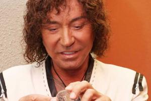 Леонтьев задарил подарками Ирину Аллегрову