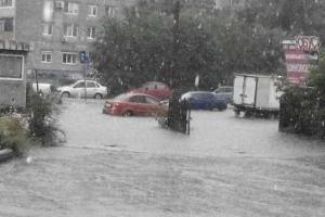 Стихия продолжает бушевать в России: еще один город ушел под воду