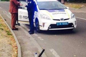 Во Львове пьяная женщина спрятала права под белье
