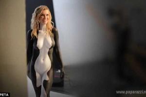 Американская фотомодель Джоанна Крупа сняла трусы, чтобы спасти косаток