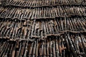 У боевиков "ЛНР" кризис: они продают оружие, чтобы купить водки и хлеба