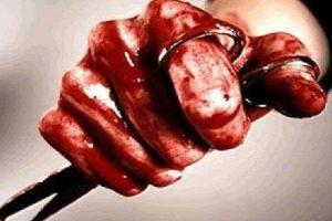 В Киеве патрульному полицейскому всадили в руку ножницы