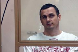 Украинского режиссера Олега Сенцова приговорили к 20 годам колонии строгого режима