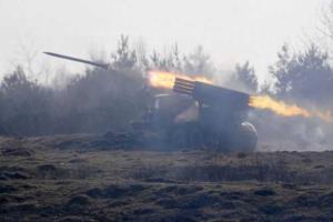 В районе Старогнатовки продолжается бой. К бойцам АТО пришло подкрепление