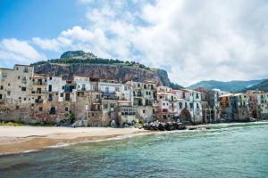 В курортной зоне Италии продают дома за 1 евро