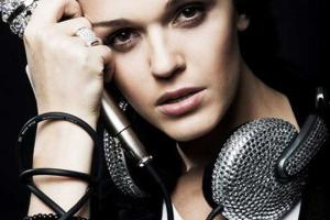 Известная российская певица попрощалась с поклонниками