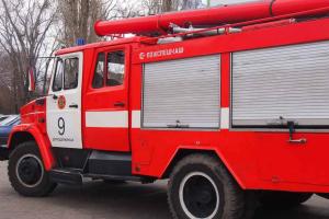 В Днепродзержинске на пожаре спасли женщину с тремя детьми