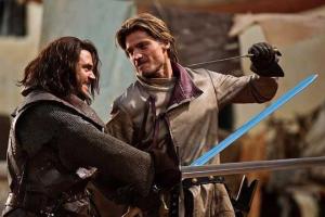 Студентам из Калифорнии расскажут о насилии и сексе в "Игре престолов"