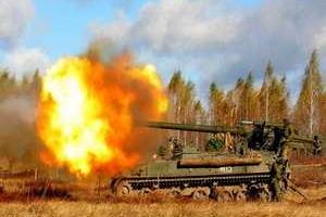 На Мариупольском направлении украинские позиции обстреливаются из тяжелой артиллерии