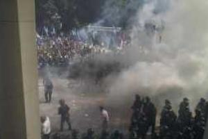 Видео задержания МВД "свободовца" с гранатой облетело интернет