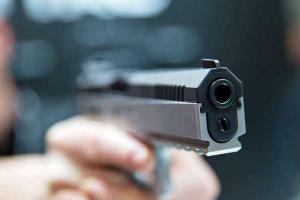 Запорожье: 12-летней девочке выстрелили в голову во время прогулки
