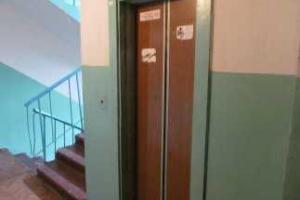 В Одессе в лифте застряли 6 человек