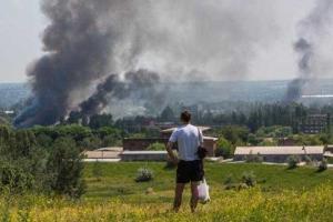 В Станице Луганской горели кафе и частный дом 