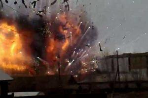 В Докучаевске взорвался склад с военной техникой боевиков