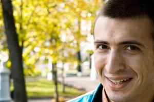 Звезда сериала «Универ» женился в Индии на инструкторе по йоге