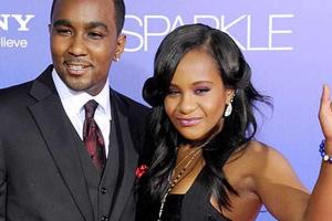 Смерть дочери Уитни Хьюстон обрастает новыми версиями