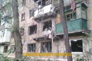 Горловка пережила страшную ночь: погибла девушка, 5 человек ранены