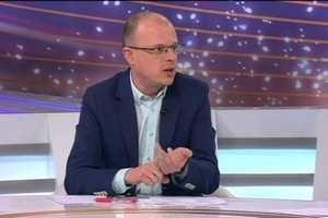Футбольный комментатор Вацко в прямом эфире потроллил уничтожение продуктов в России