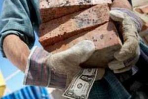 Более 40% украинских трудовых мигрантов работают нелегально