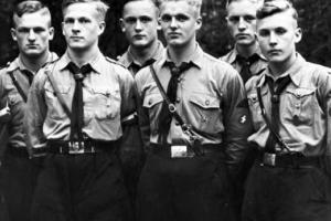 В России хотят создать обязательный для всех детей аналог Гитлерюгенда