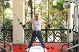 Совместный завтрак Путина с Медведевым заинтриговал интернет импортными брендами