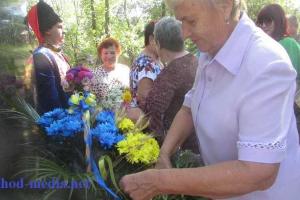 В День Независимости тысяча северодончан возложили цветы к памятникам